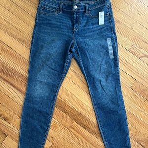 NWT Gap Denim "Favorite Jegging" size 31/12, Mid-Rise
